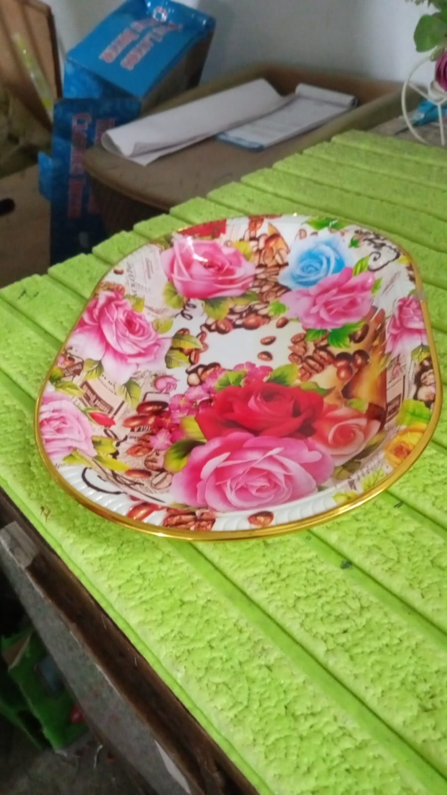 Big Plastic Flower Printed Design Serving Tray (1 Pc / 35 x 24 CM / Mix Color) Big Plastic Flower Printed Design Serving Tray (1 Pc / 35 x 24 CM / Mix Color)